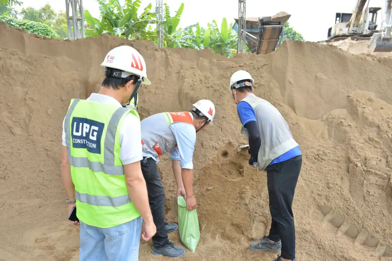 上海及长三角工厂车间地面清洁设备选型与配置方案解析
