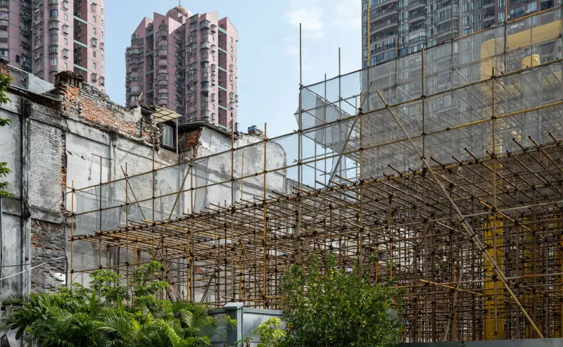 工业吸尘器与洗地机在物业保洁中的协同作业技术要点