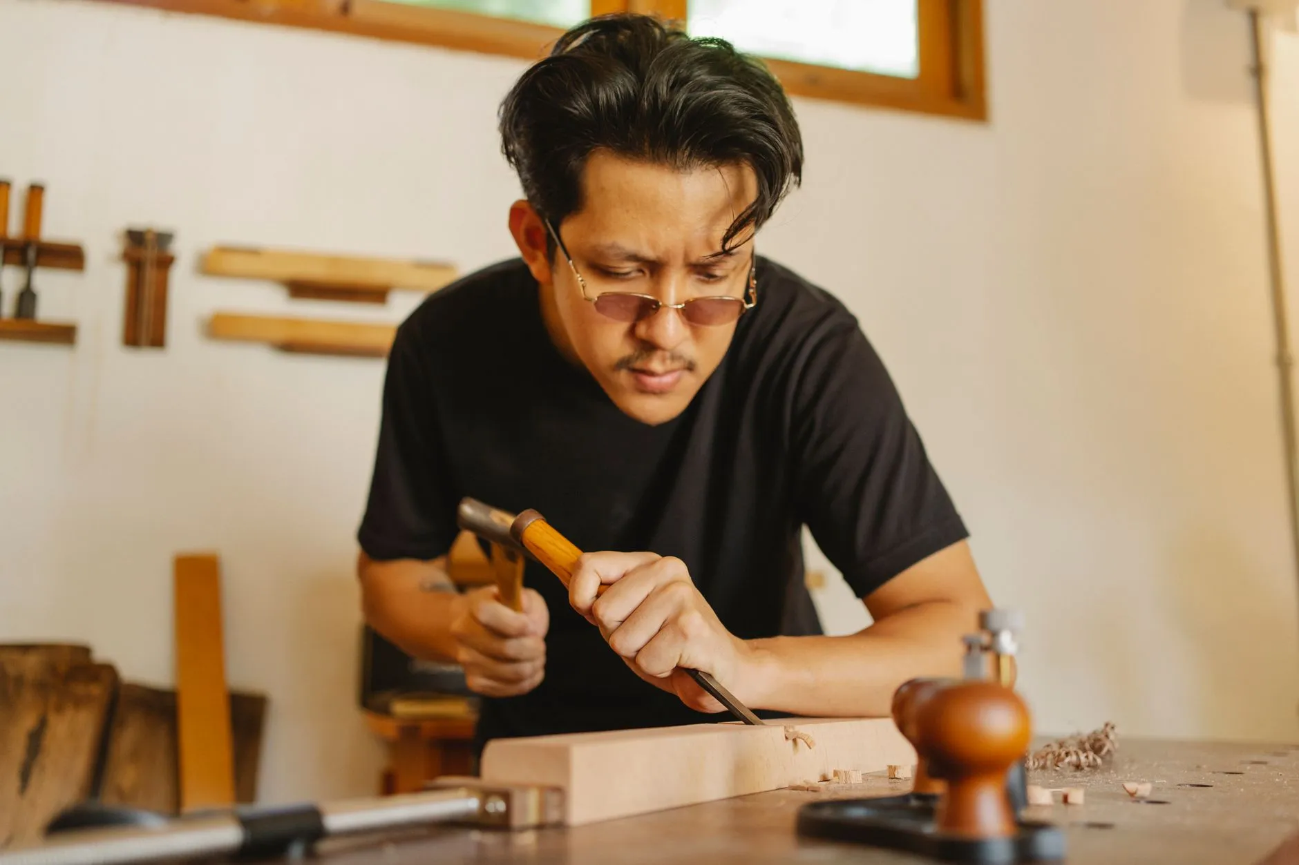 长三角工厂地面清洁升级：洗地机与工业吸尘器协同作业方案解析