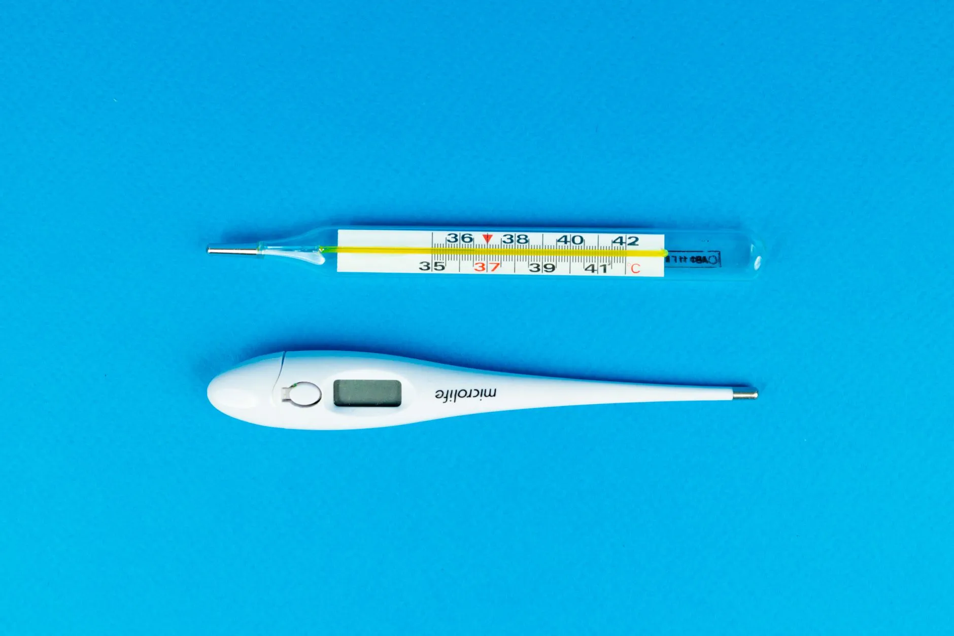 洗地机与工业吸尘器在工厂保洁中的协同应用分析